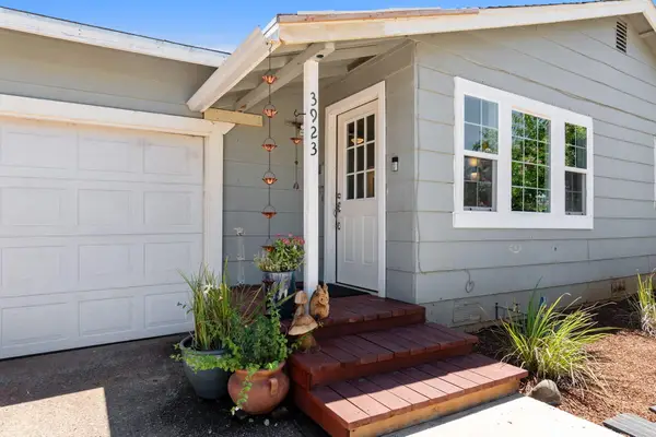 3923 Meteor Street, Redding, CA 96002