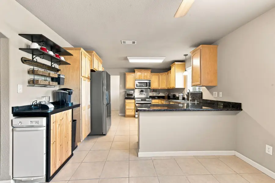2814 Oakview Drive, Redding, CA 96002 - #3