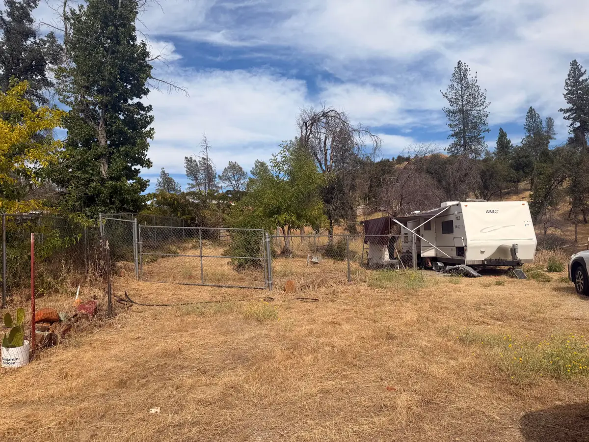 13545 Old Oregon Trail, Redding, CA 96003 - #1