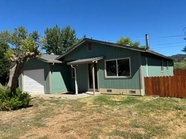 21 3rd Avenue, Lewiston, CA 96052 - #1