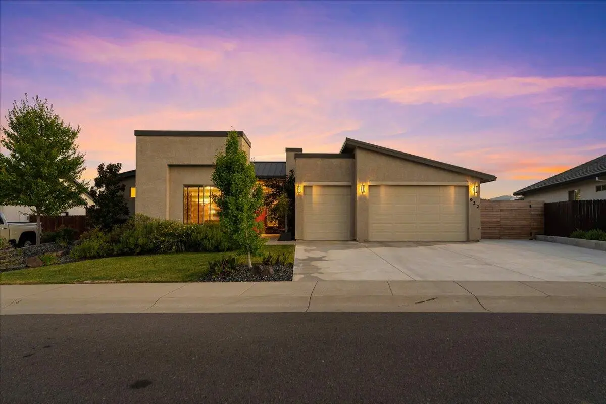 922 Katmai Place, Redding, CA 96001 - #1