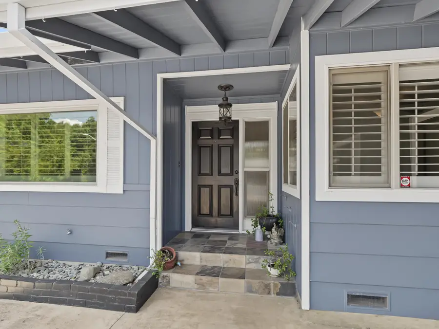 715 Christine Avenue, Redding, CA 96003 - #2
