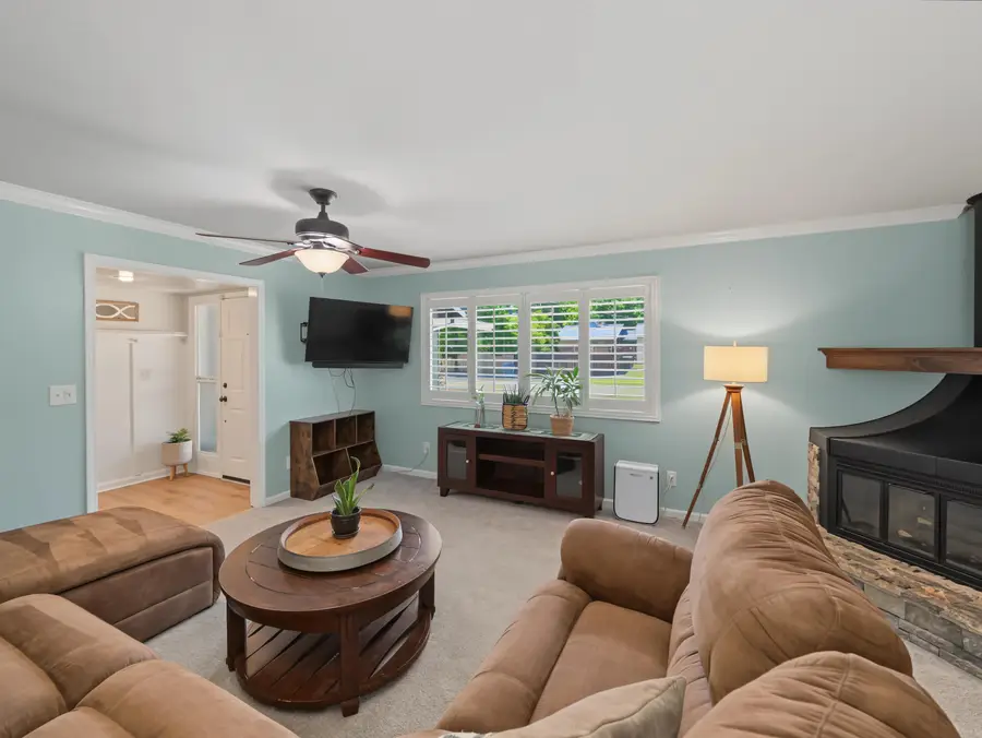 715 Christine Avenue, Redding, CA 96003 - #3