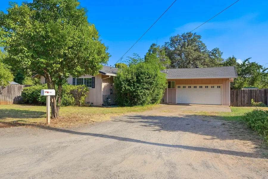 1615 Oakdale Court, Redding, CA 96002 - #2