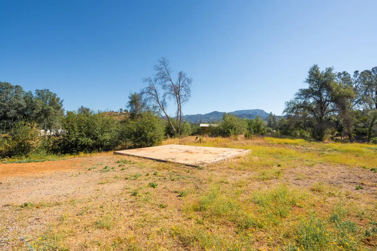 13679 Old Oregon Trail, Redding, CA 96003 - #1