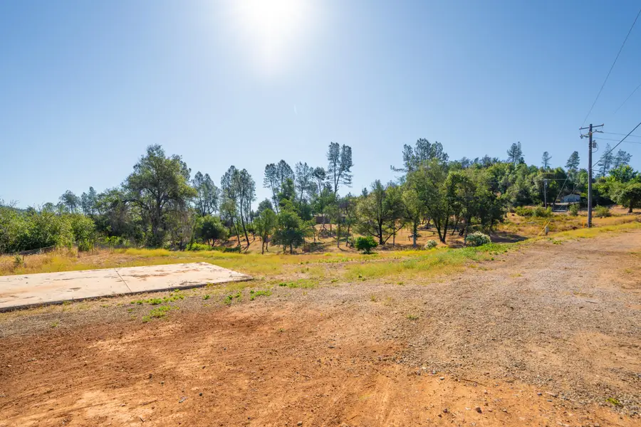13679 Old Oregon Trail, Redding, CA 96003 - #2