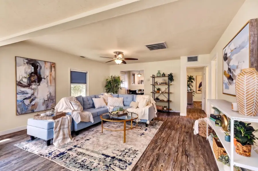 1638 Walnut Avenue, Redding, CA 96001 - #2