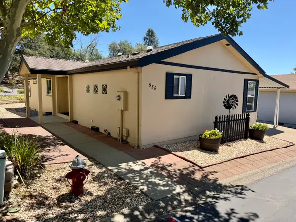 936 Tuberose Trail, Redding, CA 96003