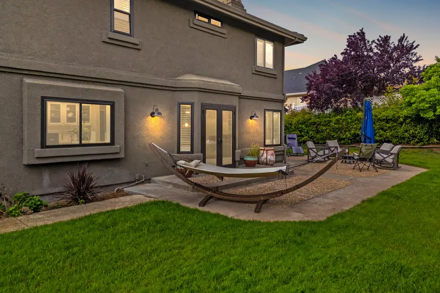 985 River Bend Road, Redding, CA 96003 - #3