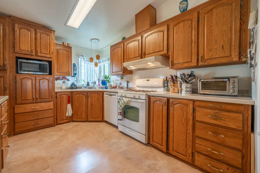 4601 Underwood Drive, Redding, CA 96003 - #2