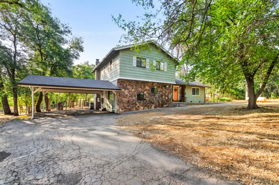 9057 Simmons Road, Redding, CA 96001 - #2