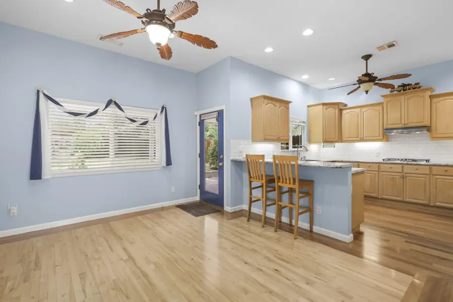672 Reddington Drive, Redding, CA 96003 - #2