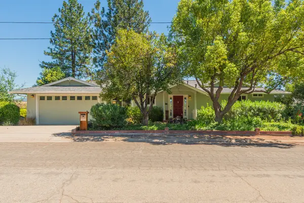 3600 Scenic Drive, Redding, CA 96001