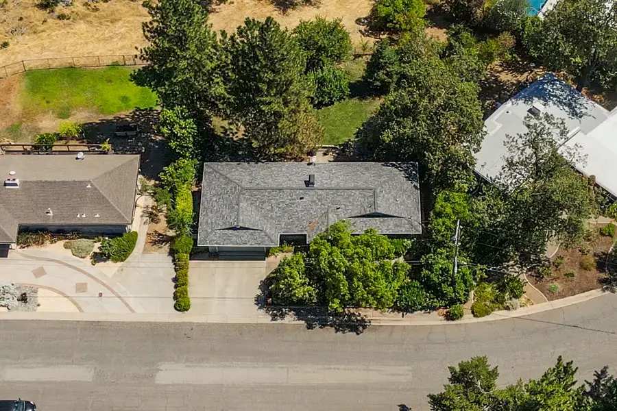 3600 Scenic Drive, Redding, CA 96001 - #2