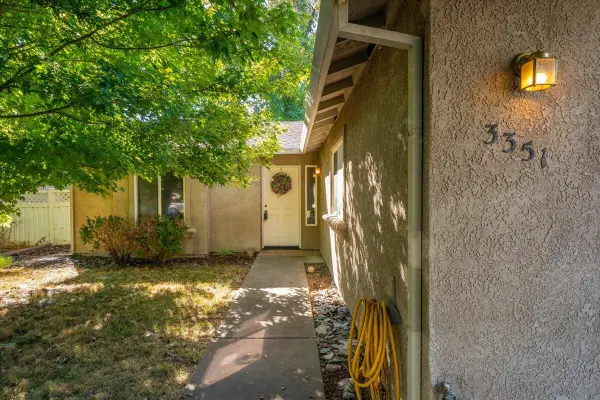 3351 Southwood Drive, Anderson, CA 96007