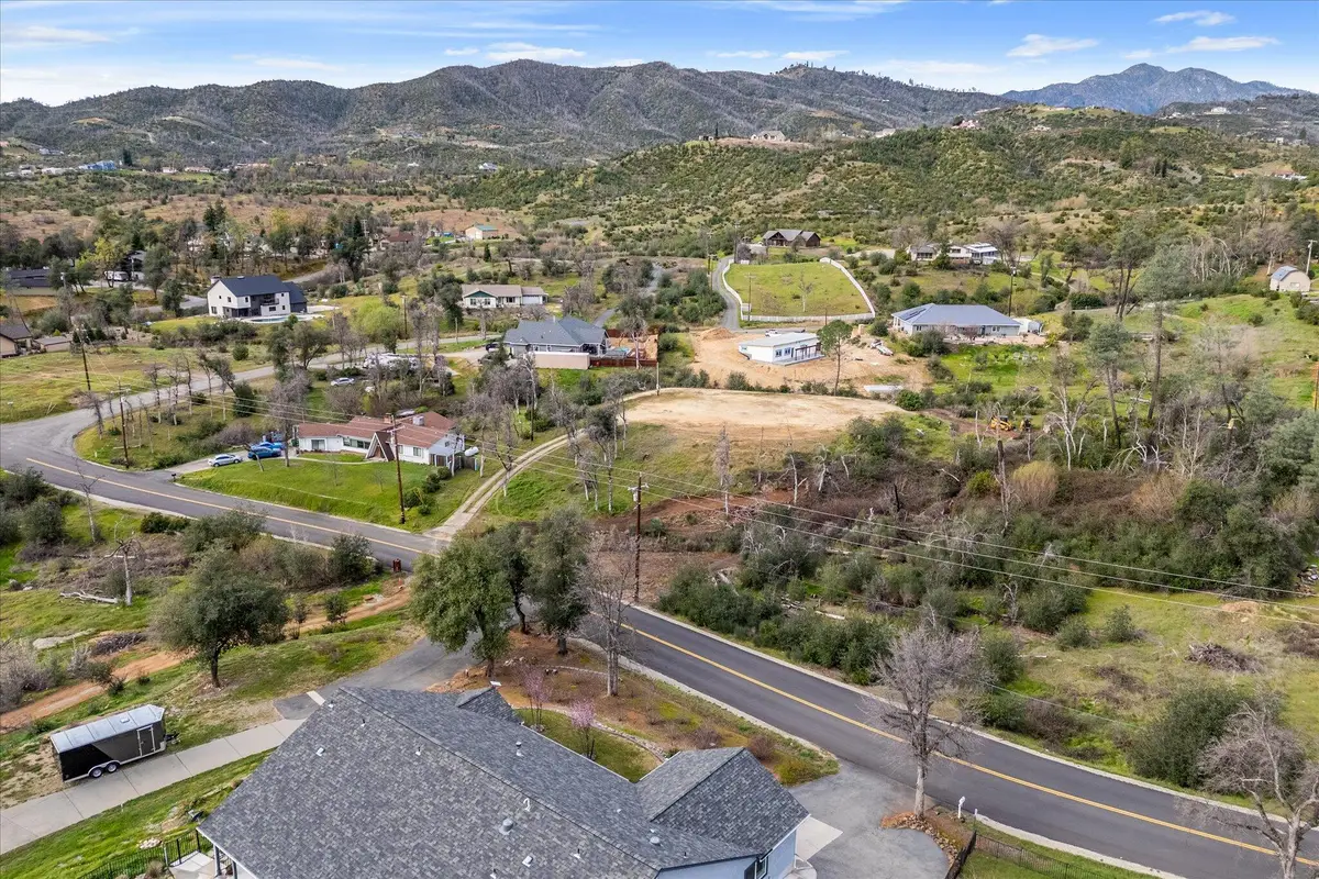 10096 Victoria Drive, Redding, CA 96001 - #1