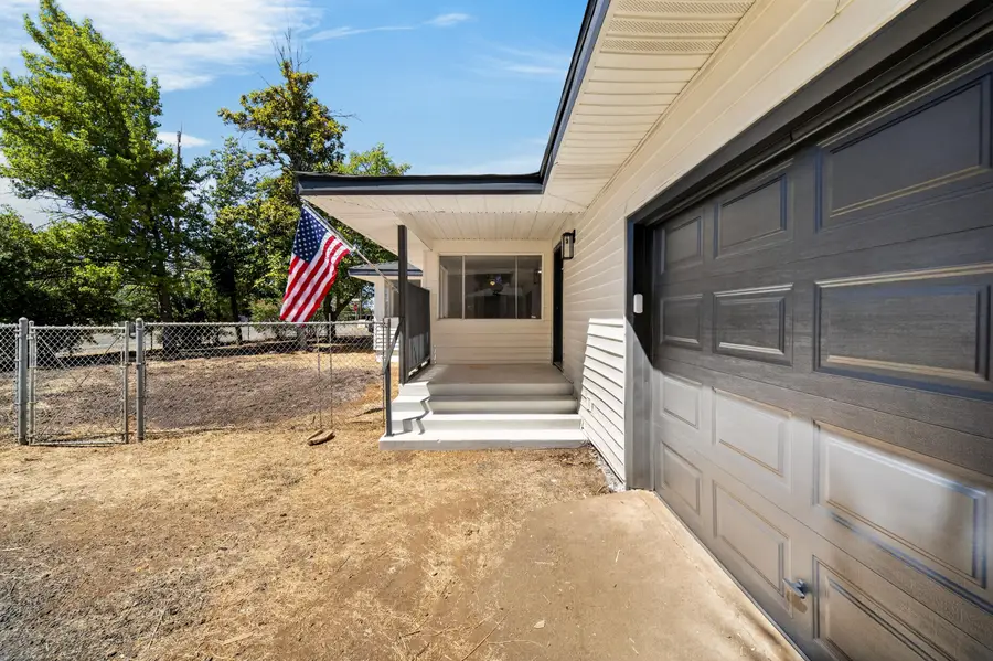 6851 Airport Road, Redding, CA 96002 - #3