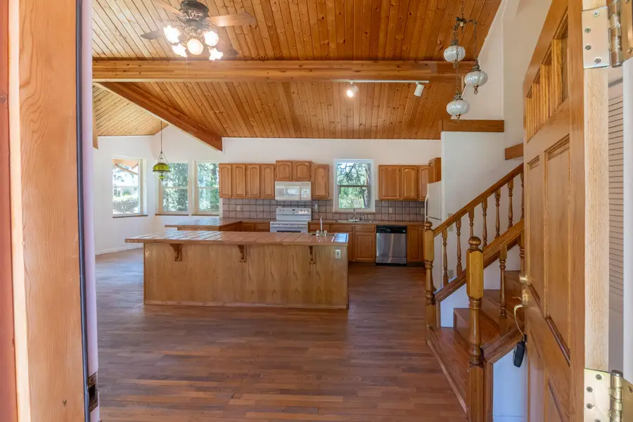 17653 Cougar Court, Weed, CA 96094 - #3
