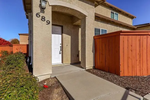 689 Mission De Oro Drive, Redding, CA 96003