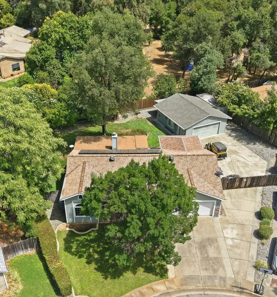 4393 Agnes May Drive, Redding, CA 96002 - #3