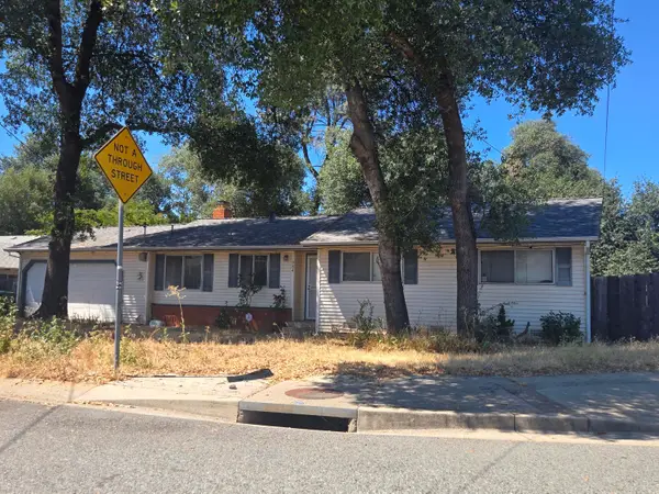 984 Camino, Redding, CA 96002