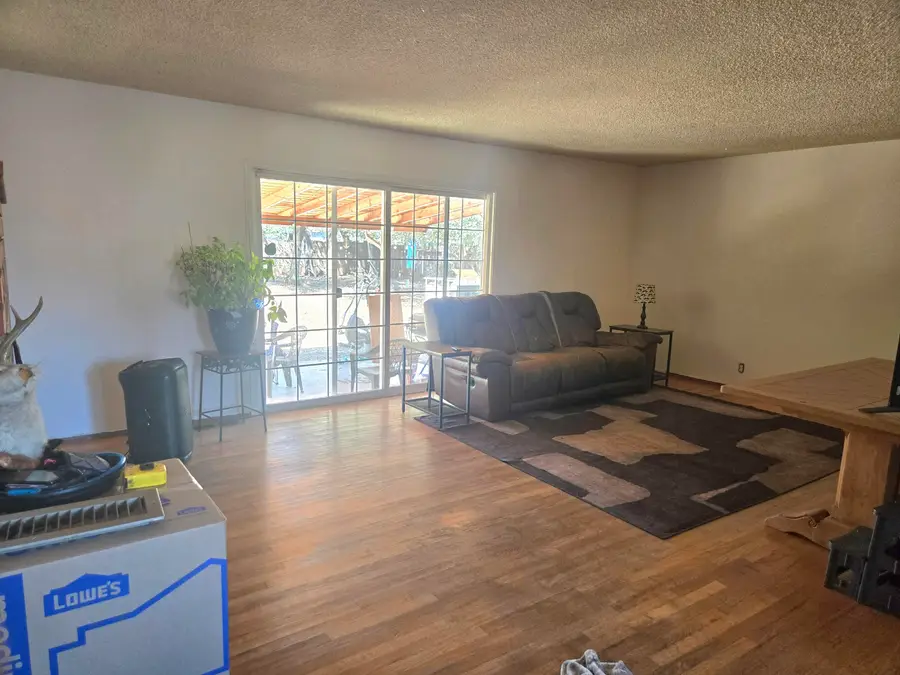 984 Camino, Redding, CA 96002 - #3