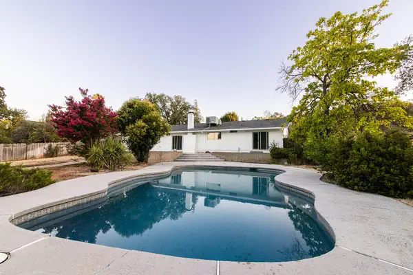 3330 Stratford Avenue, Redding, CA 96001