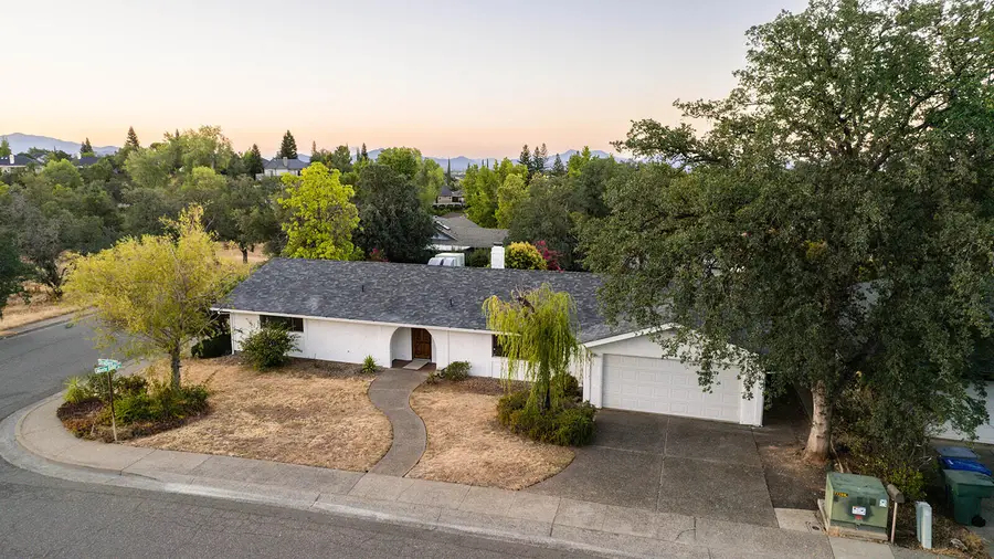 3330 Stratford Avenue, Redding, CA 96001 - #2