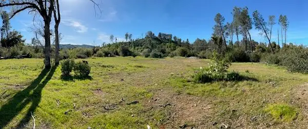 10266 White Star Road, Redding, CA 96001