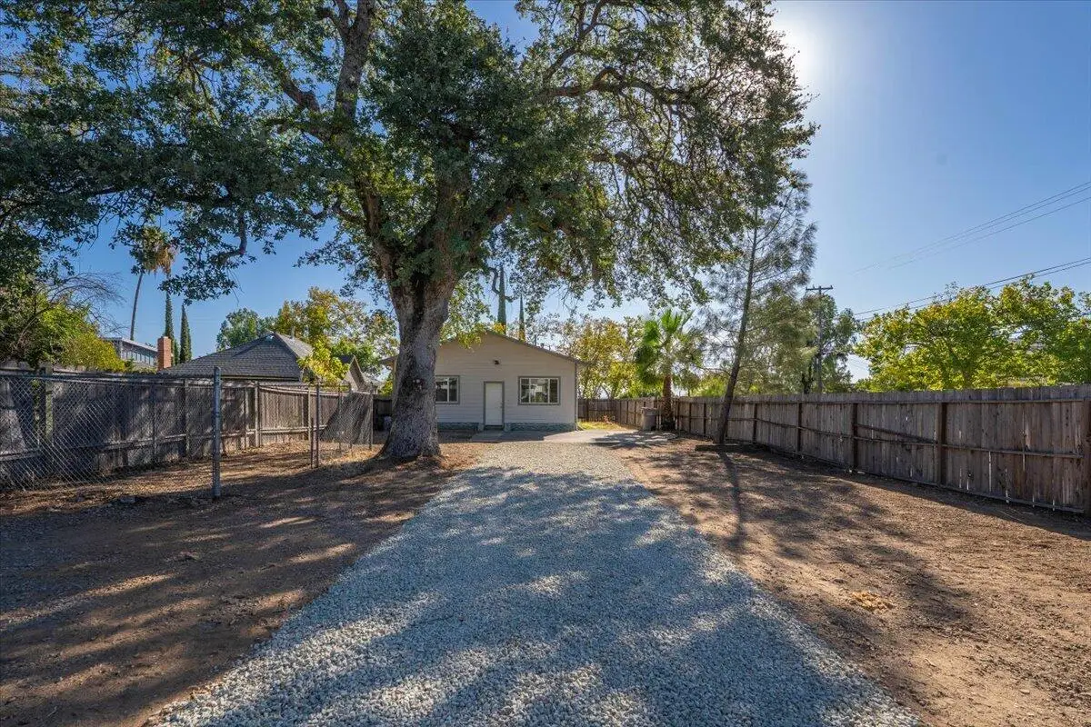 1664 Olive Avenue, Redding, CA 96001 - #1