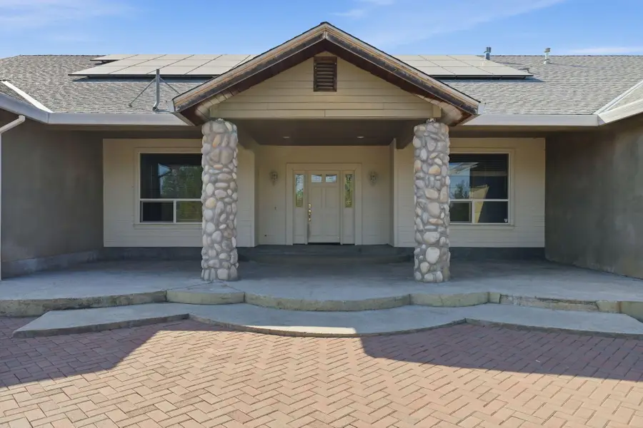11574 Quartz Hill Road, Redding, CA 96003 - #2