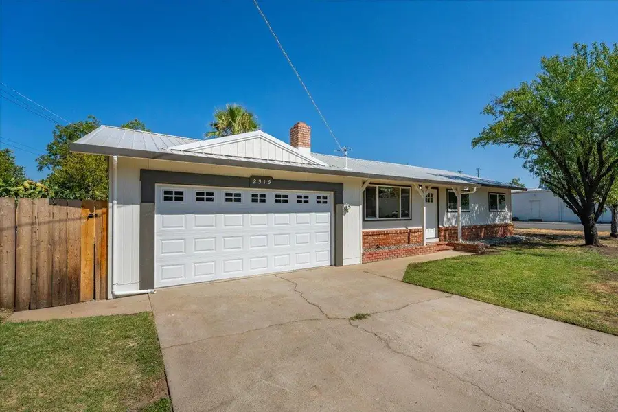 2919 Blueview Street, Redding, CA 96002 - #2