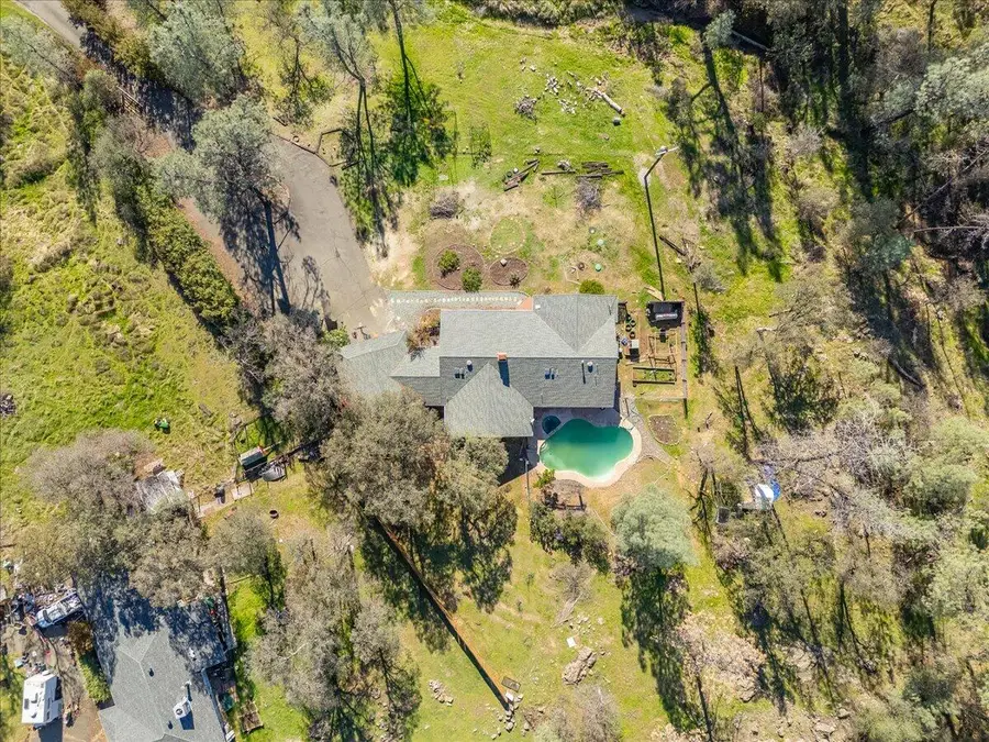 13160 Bear Mountain Road, Redding, CA 96003 - Image #3