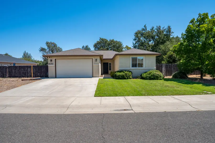 6347 Oxbow Street, Redding, CA 96001 - #2