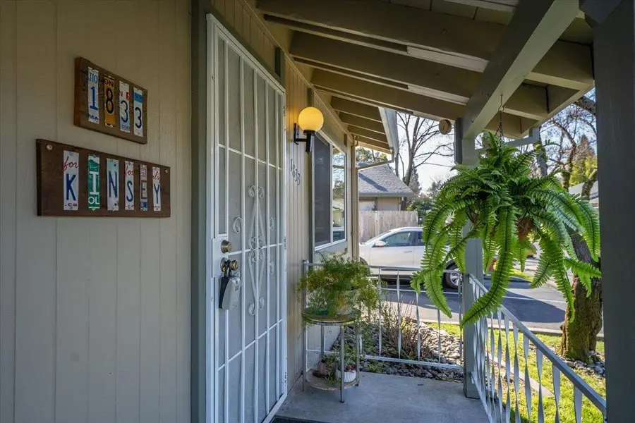 1833 Del Mar Avenue, Redding, CA 96003 - #3