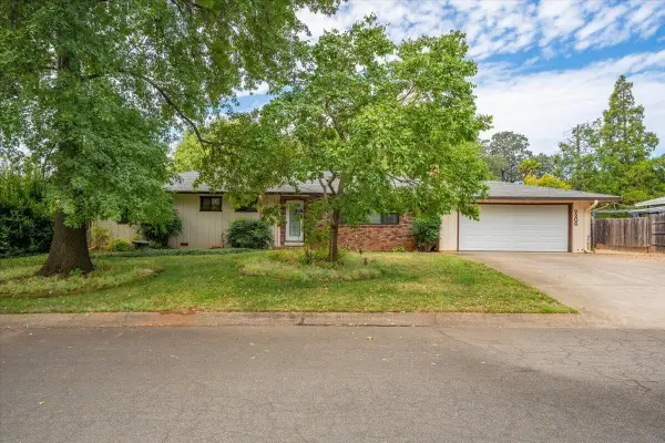 7206 Encina Drive, Redding, CA 96002