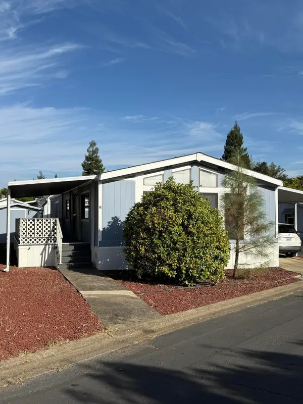 1325 Mountain Shadows Boulevard, Redding, CA 96003