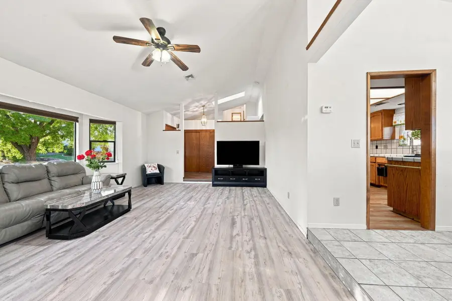 5950 Mountain View Drive, Redding, CA 96003 - #3