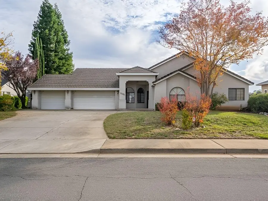 2132 Hope Lane, Redding, CA 96003 - #2