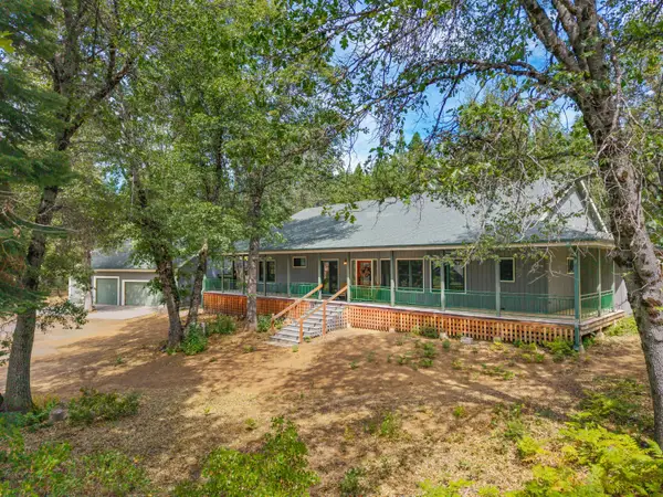 729 Dogwood Lane, McCloud, CA 96057