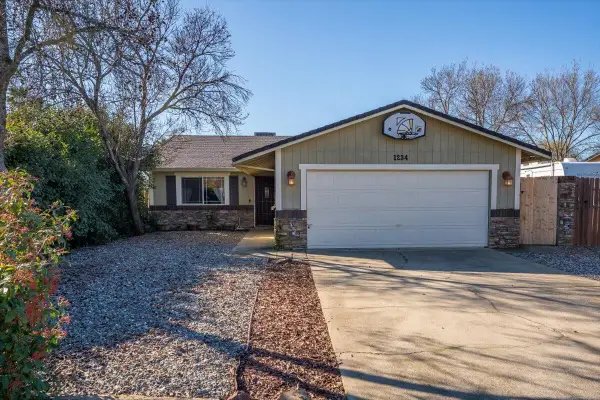 1234 Pershing Street, Redding, CA 96003