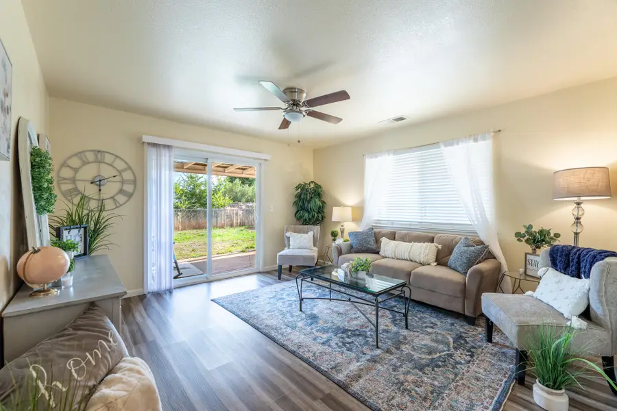 4053 Cirrus Street, Redding, CA 96002 - #2