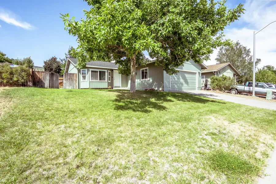 635 Cameron Way, Susanville, CA 96130 - #2