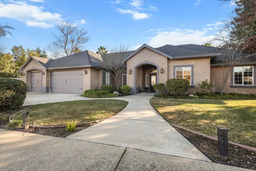 2358 Cumberland Drive, Redding, CA 96001 - Image #2