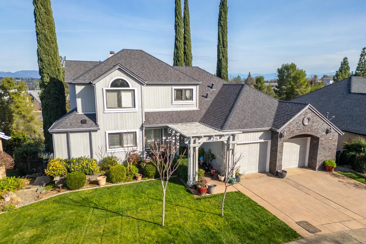 1025 Chardonnay Walk, Redding, CA 96001 - Image #1