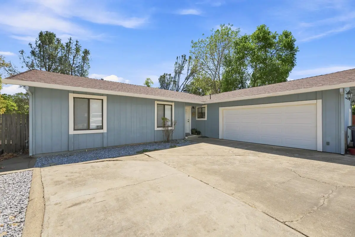 2579 Velia Street, Redding, CA 96002 - #1
