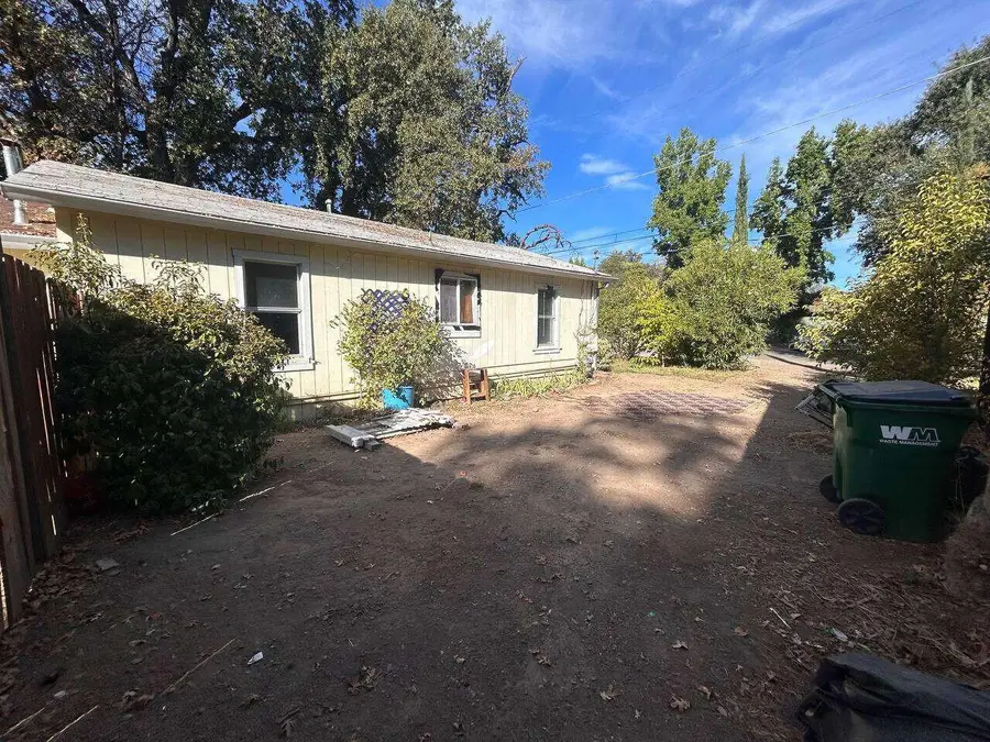 1675 School Street, Anderson, CA 96007 - #2