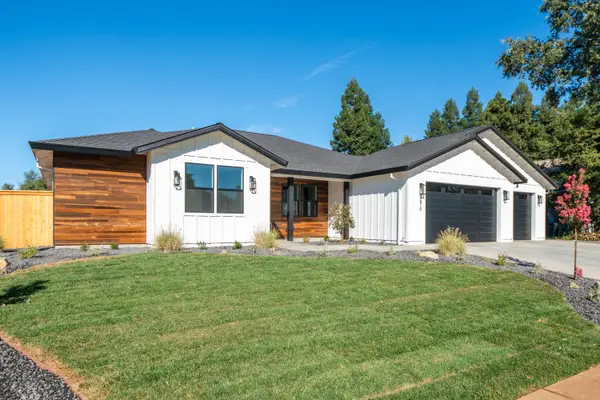 4870 Dandelion Drive, Redding, CA 96002