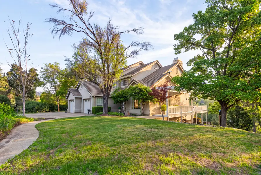 8725 Landmark Circle, Redding, CA 96001 - #3
