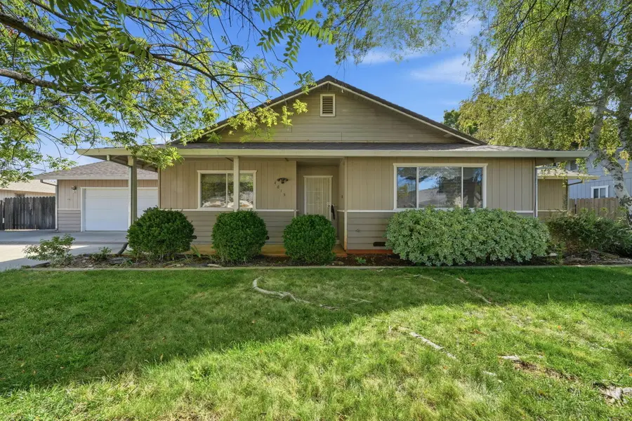 4615 Dandelion Drive, Redding, CA 96002 - #2